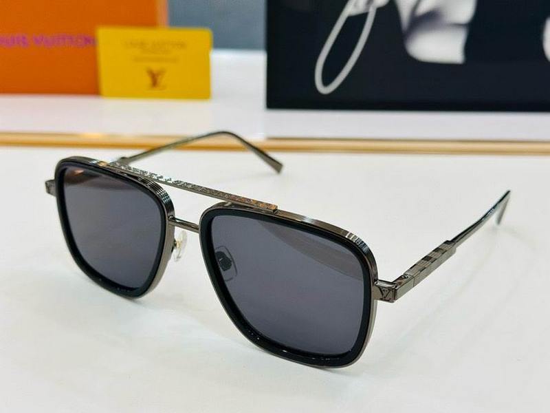 LV Sunglasses 475